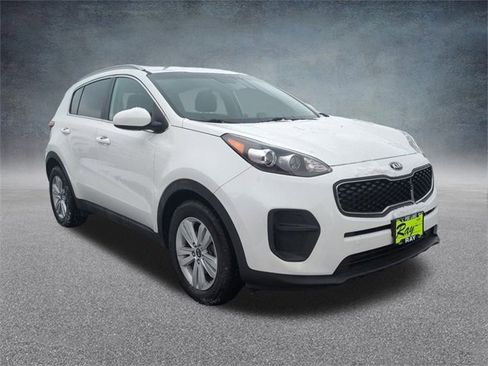 Used 2019 Kia Sportage LX w/ LX Popular Package image 3