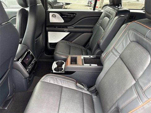 New 2025 Lincoln Aviator Black Label image 19