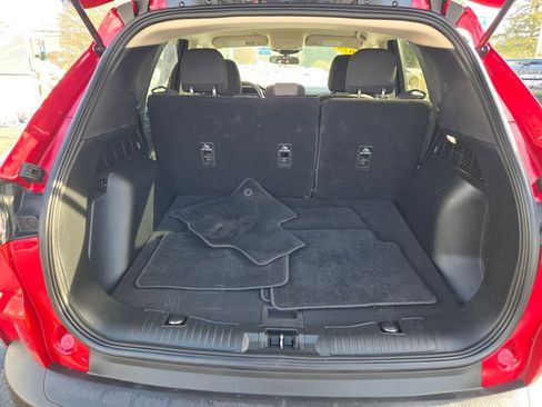 Used 2020 Ford Escape SE image 15