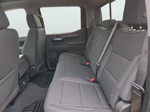 New 2026 GMC Sierra 1500 SLE w/ Preferred Package image 14