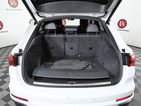 Used 2021 Audi Q3 2.0T Premium Plus image 10