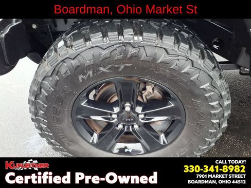 Used 2021 Jeep Wrangler Unlimited Sahara AWD/4WD image 25