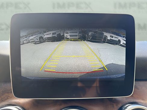 Used 2020 Mercedes-Benz GLA 250 4MATIC w/ Premium Package image 20