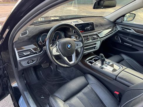 Used 2016 BMW 750i xDrive image 25