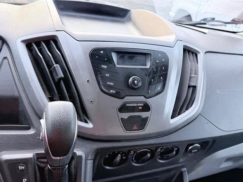 Used 2016 Ford Transit 250 130 Low Roof RWD image 22