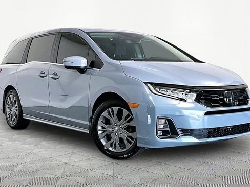 Used 2025 Honda Odyssey Touring image 1