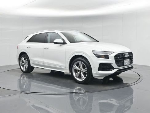 Used 2023 Audi Q8 Premium Plus image 25