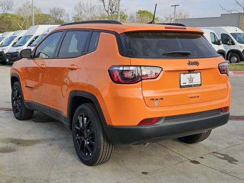 New 2026 Jeep Compass Latitude image 3