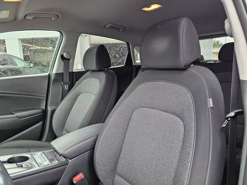 Used 2023 Hyundai Kona SE FWD image 21