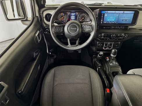 Used 2024 Jeep Wrangler Sport S image 18