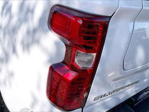 Used 2023 Chevrolet Silverado 1500 Custom image 27