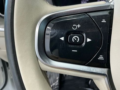 Used 2024 Volvo XC60 B5 Plus AWD/4WD image 45