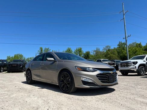 Used 2022 Chevrolet Malibu LT FWD image 7