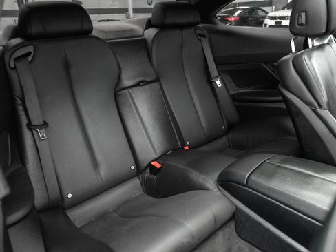 Used 2013 BMW 640i Coupe image 37