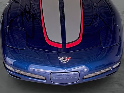 Used 2004 Chevrolet Corvette Z06 w/ Z06 Preferred Equipment Group RWD image 16