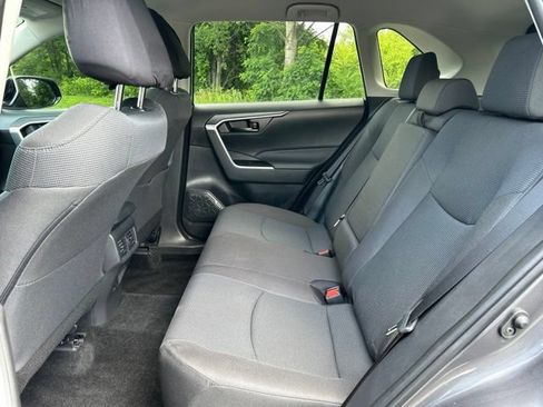 Used 2025 Toyota RAV4 LE AWD/4WD image 42