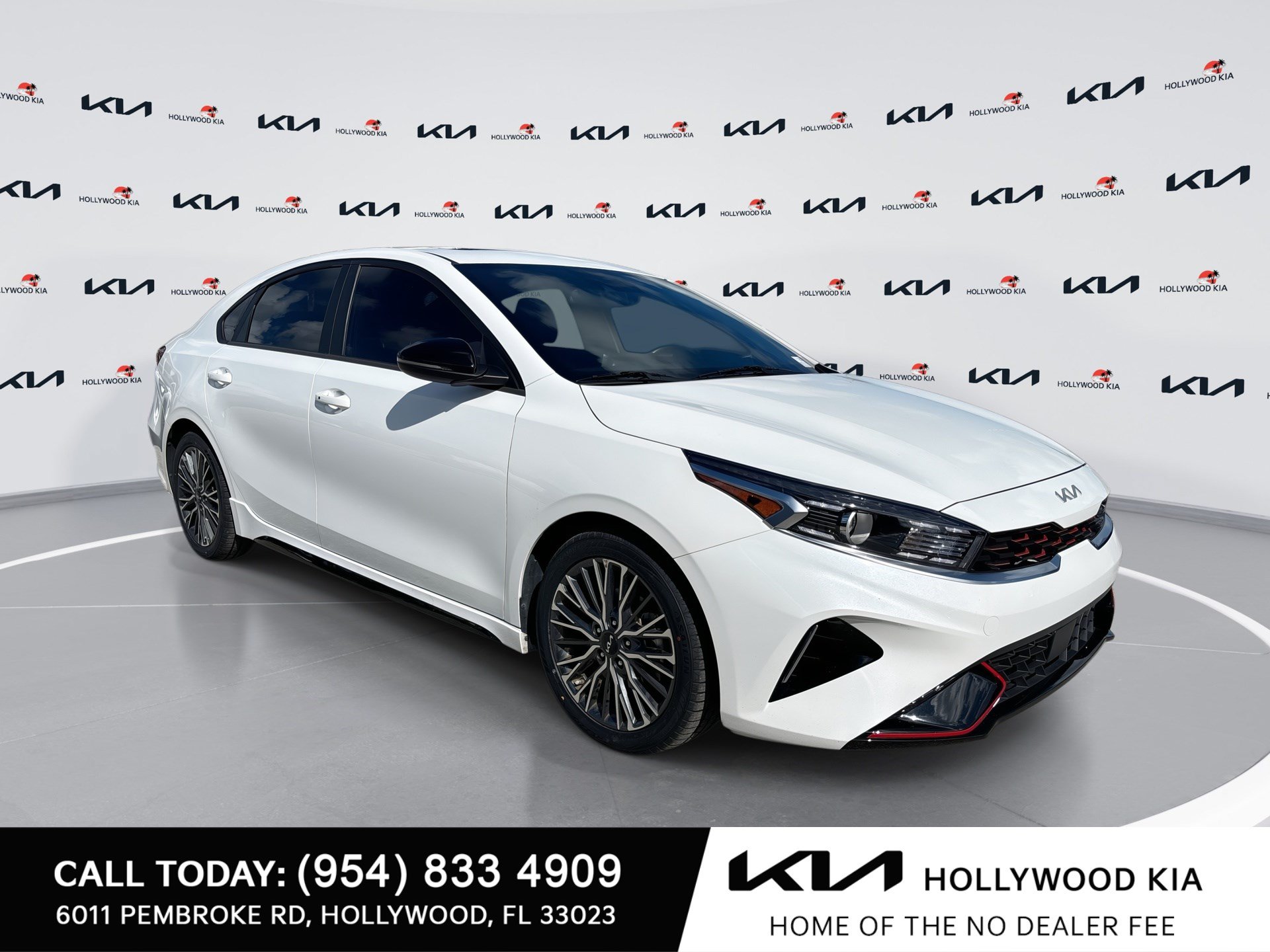 Used 2024 Kia Forte GT-Line w/ GT-Line Premium Package FWD image 1