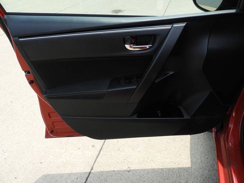 Used 2019 Toyota Corolla L FWD image 16