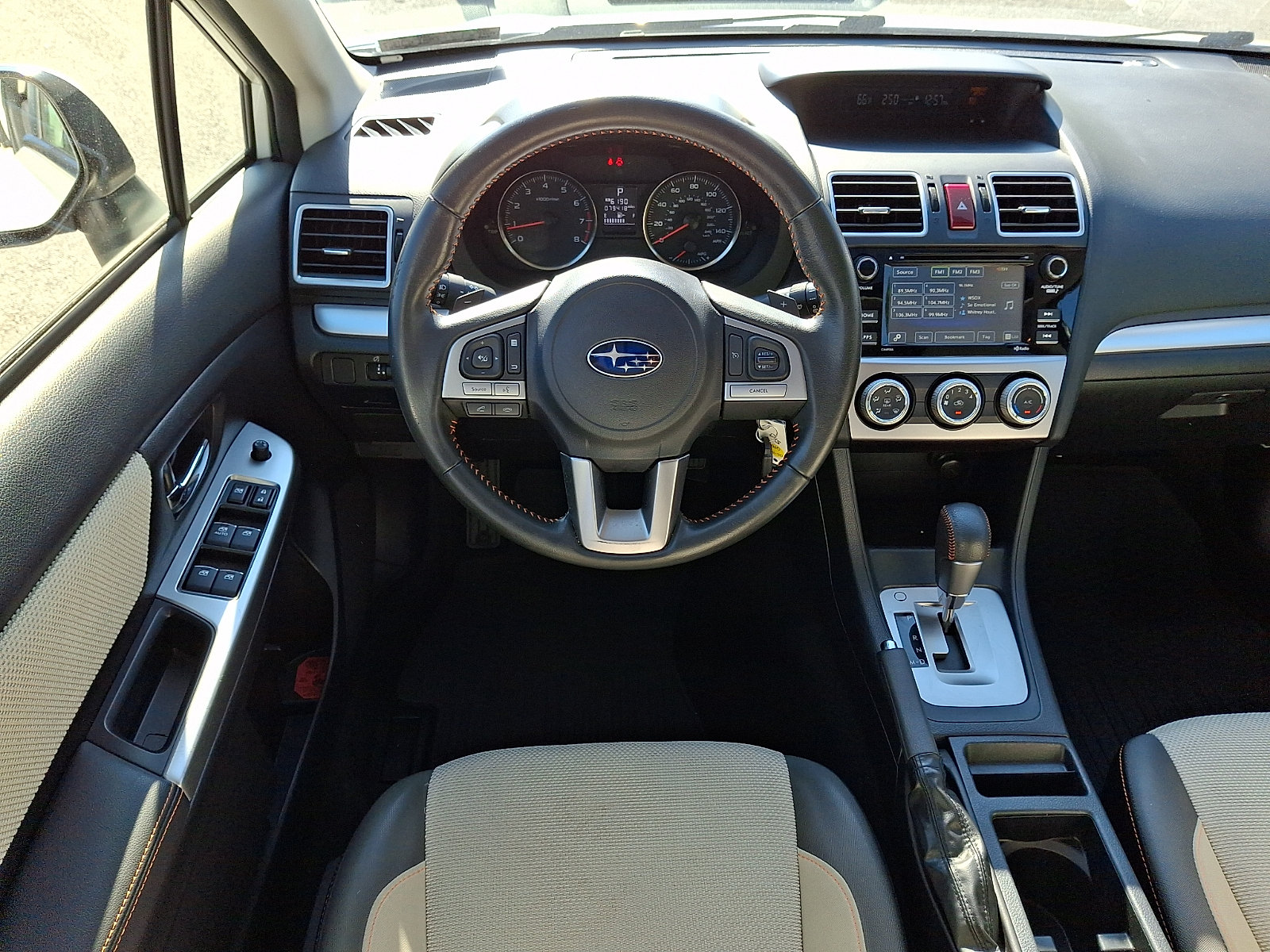 Used 2017 Subaru Crosstrek 2.0i Premium w/ Moonroof Package AWD/4WD image 12