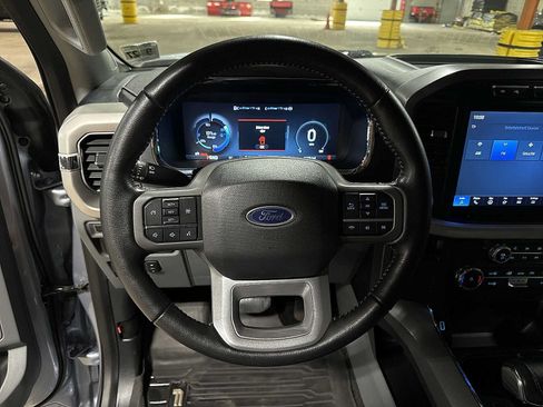 Used 2022 Ford F150 Lightning XLT AWD/4WD image 17