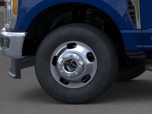 New 2026 Ford F350 4x4 Crew Cab DRW Super Duty image 19