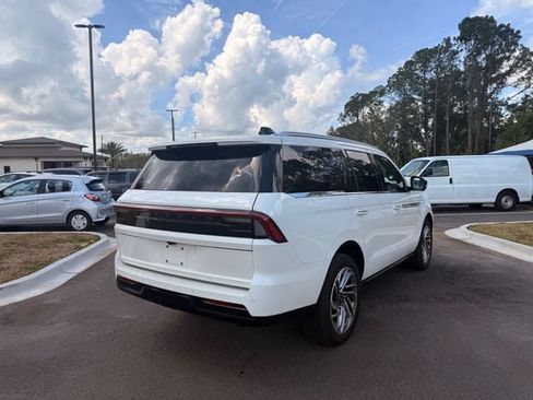 Used 2025 Lincoln Navigator Reserve AWD/4WD image 29