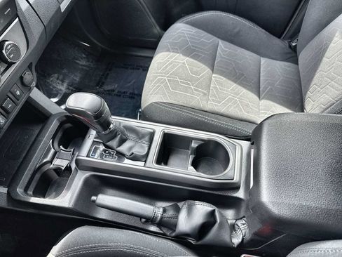 Used 2023 Toyota Tacoma TRD Sport AWD/4WD image 22