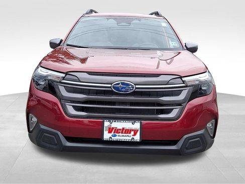 Used 2026 Subaru Forester Premium AWD/4WD image 2