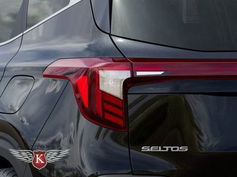 New 2026 Kia Seltos SX w/ SX Sunroof Package image 11