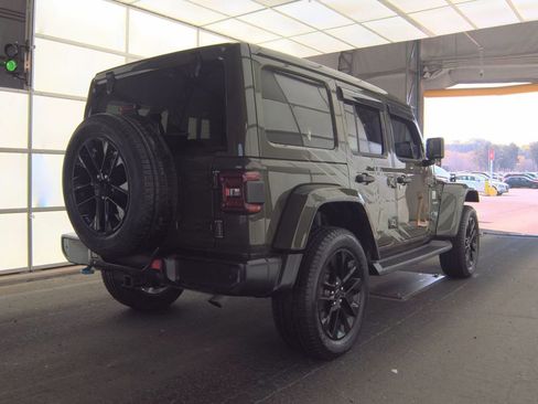 Used 2022 Jeep Wrangler Unlimited Sahara w/ Safety Group image 2