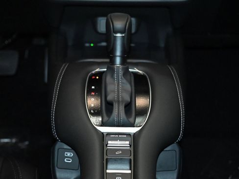 New 2026 Honda HR-V EX-L image 23