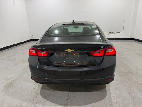 Used 2018 Chevrolet Malibu LT image 7