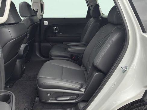 New 2026 Hyundai Palisade SEL Premium FWD image 16