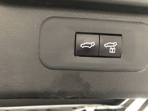 Used 2024 Toyota Grand Highlander Limited image 10