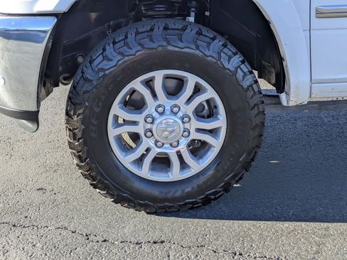 Used 2017 RAM 2500 Laramie AWD/4WD image 11