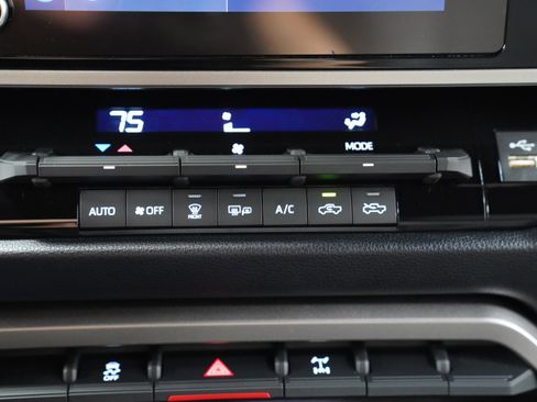 Used 2025 Toyota Tundra SR5 image 27