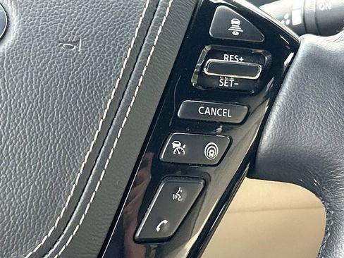 Used 2024 INFINITI QX80 Sensory AWD/4WD image 39