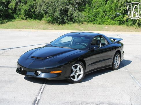 Used 1997 Pontiac Firebird Trans Am image 3