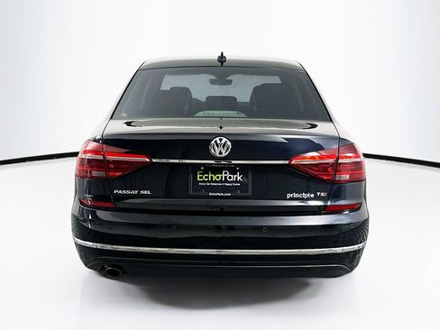 Used 2017 Volkswagen Passat 1.8T SEL Premium image 7