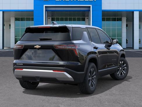 New 2026 Chevrolet Equinox LT FWD image 4