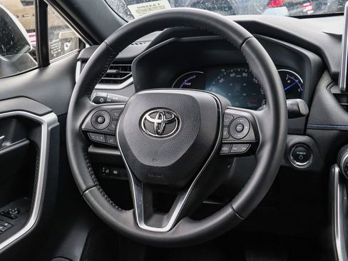 Used 2024 Toyota RAV4 SE AWD/4WD image 15