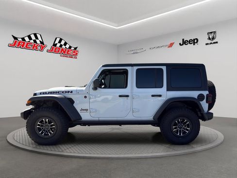 Used 2024 Jeep Wrangler Unlimited Rubicon w/ Dual Top Group image 3