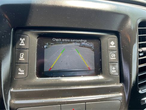 Used 2015 Chrysler 200 Limited image 32