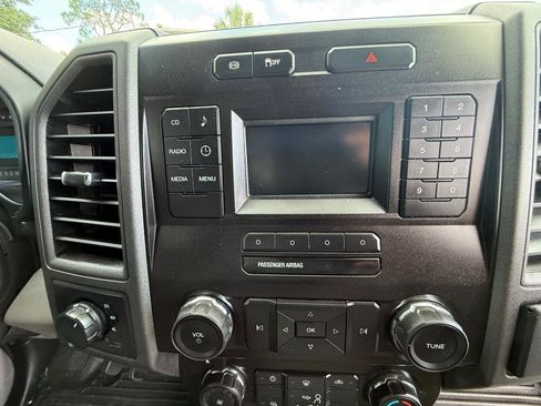Used 2017 Ford F450 XL w/ Power Equipment Group AWD/4WD image 12
