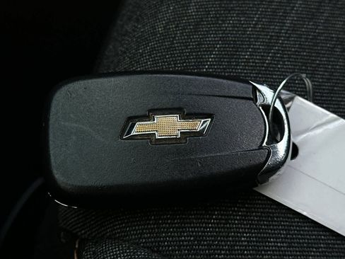 Used 2023 Chevrolet Equinox LT FWD image 27