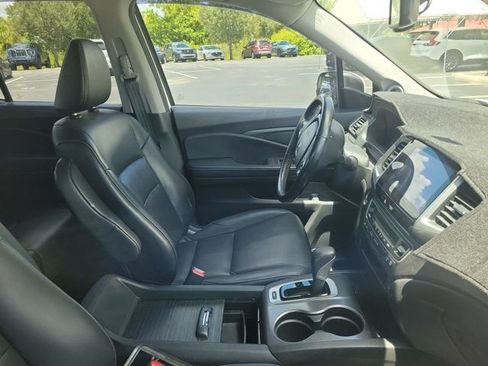 Used 2018 Honda Ridgeline RTL-T image 2