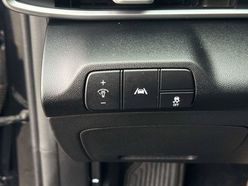 Used 2022 Hyundai Elantra SEL image 29