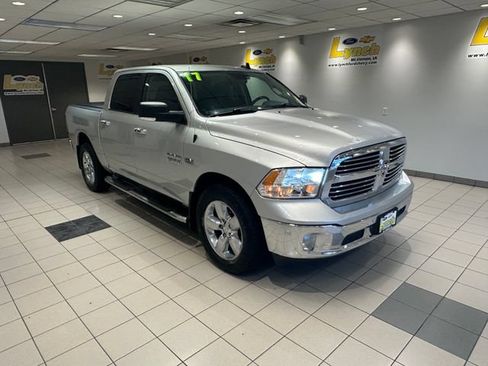 Used 2017 RAM 1500 Big Horn AWD/4WD image 1
