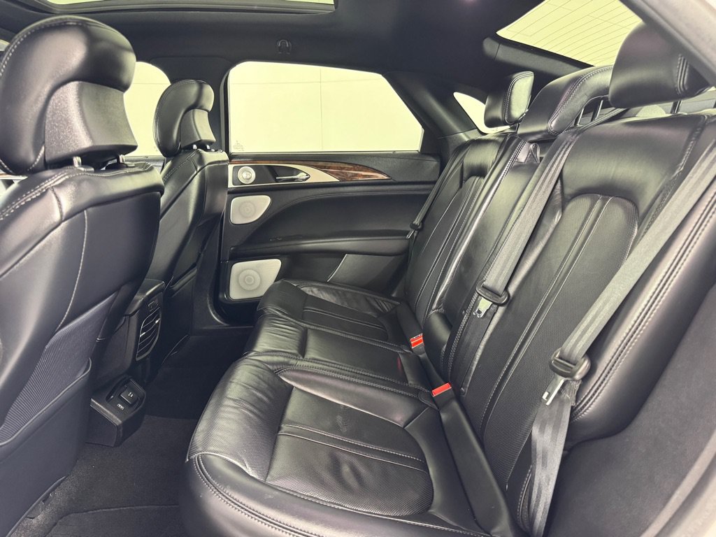 Used 2019 Lincoln MKZ Reserve w/ Luxury Package AWD/4WD image 20