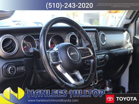 Used 2020 Jeep Gladiator Rubicon AWD/4WD image 11